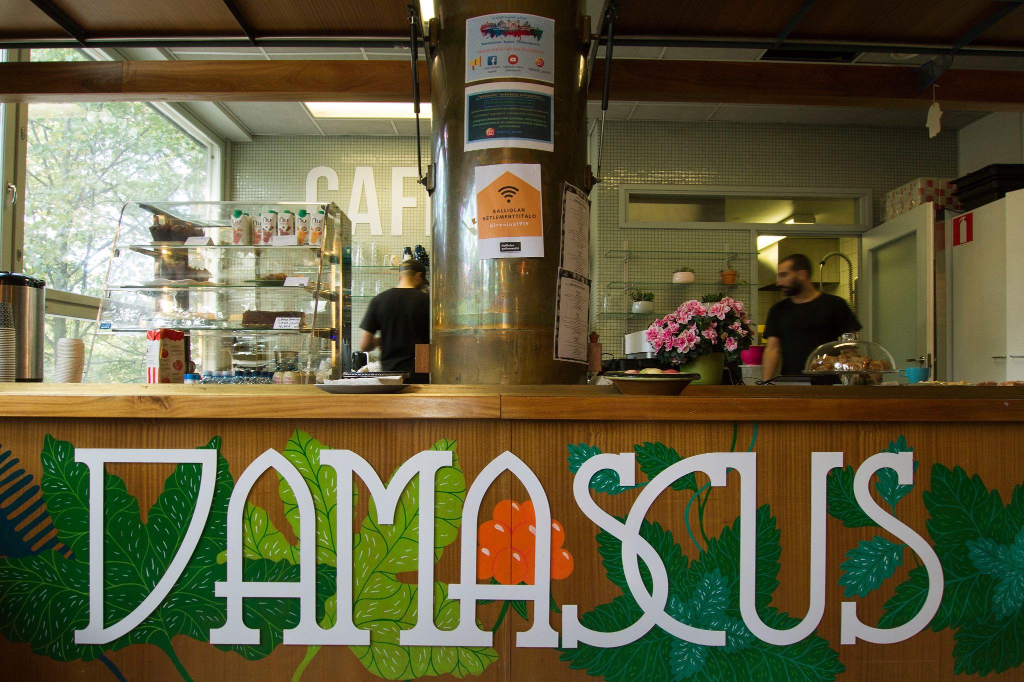 Gay/LGBTQ friendly Cafe Damascus in Helsinki Finland, sateenkaariystävällinen Suomi yhteisön jäsen
