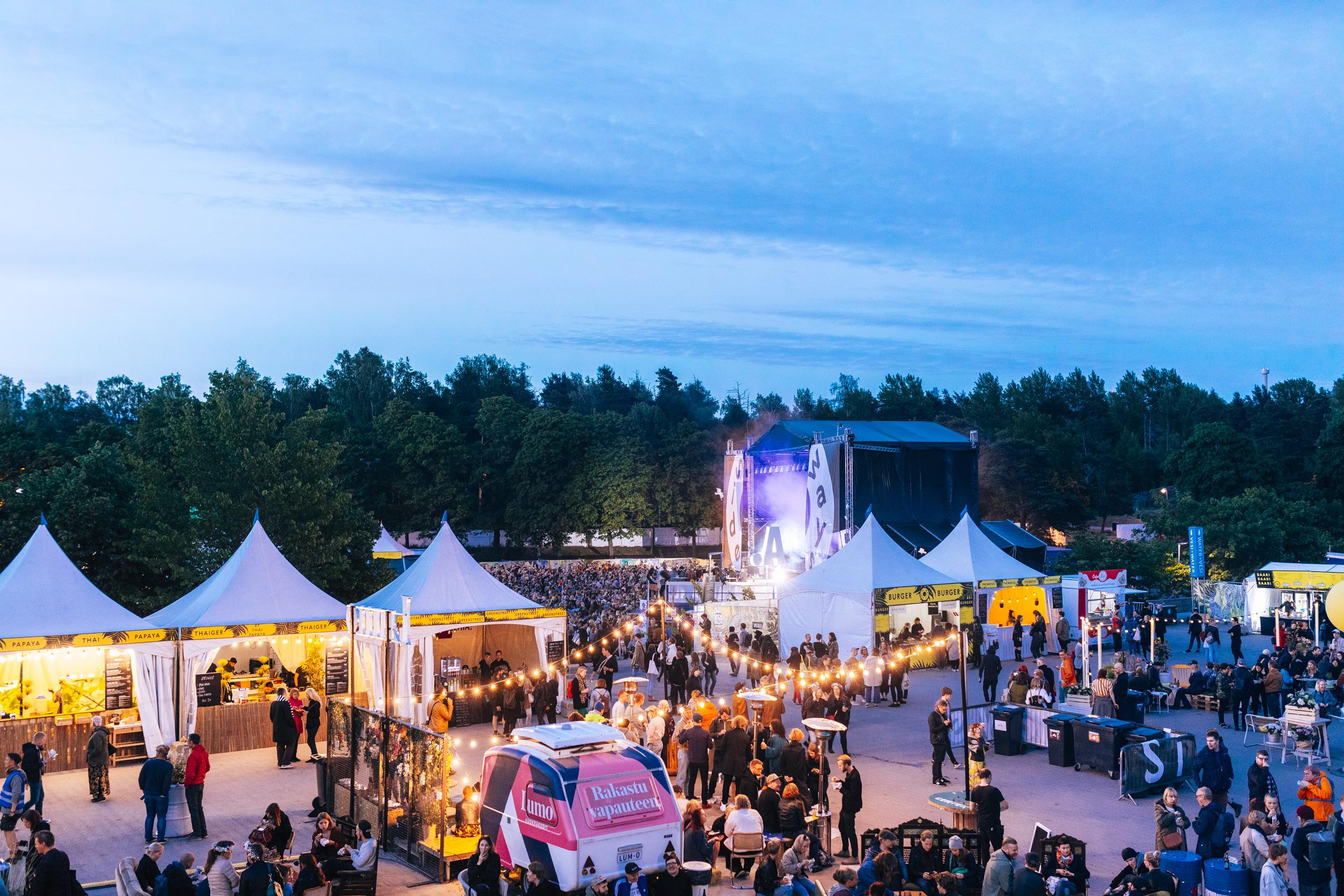 Gay/LGBTQ friendly Sideways Festival in Helsinki Finland, Sateenkaariystävällinen Suomi yhteisön jäsen