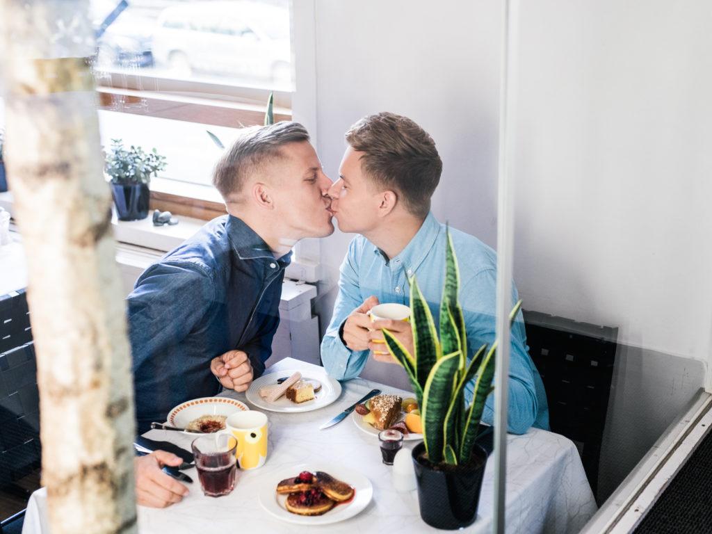 Gay/LGBTQ friendly hotel Helka in Helsinki Finland, sateenkaariystävällinen Suomi yhteisön jäsen