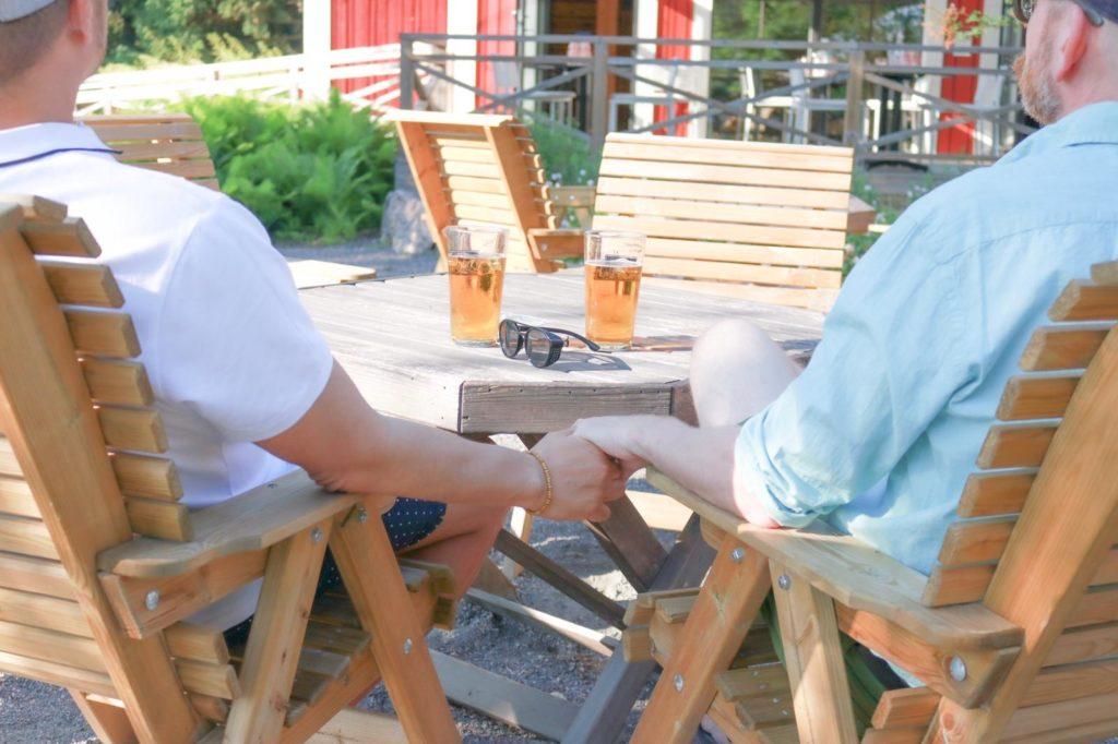 Lifeof2men enjoying the nice atmosphere of Restaurant Mankeli