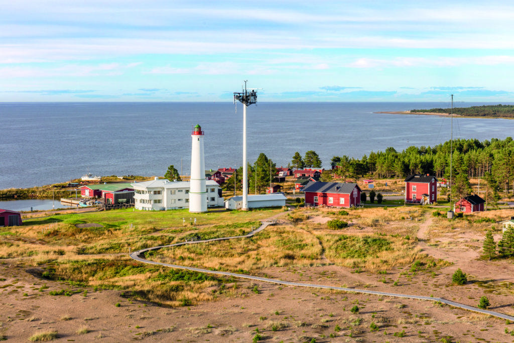 Gay/LGBTQ friendly The Arctic Lighthouse hotel on Hailuoto Finland, sateenkaariystävällinen Suomi yhteisön jäsen